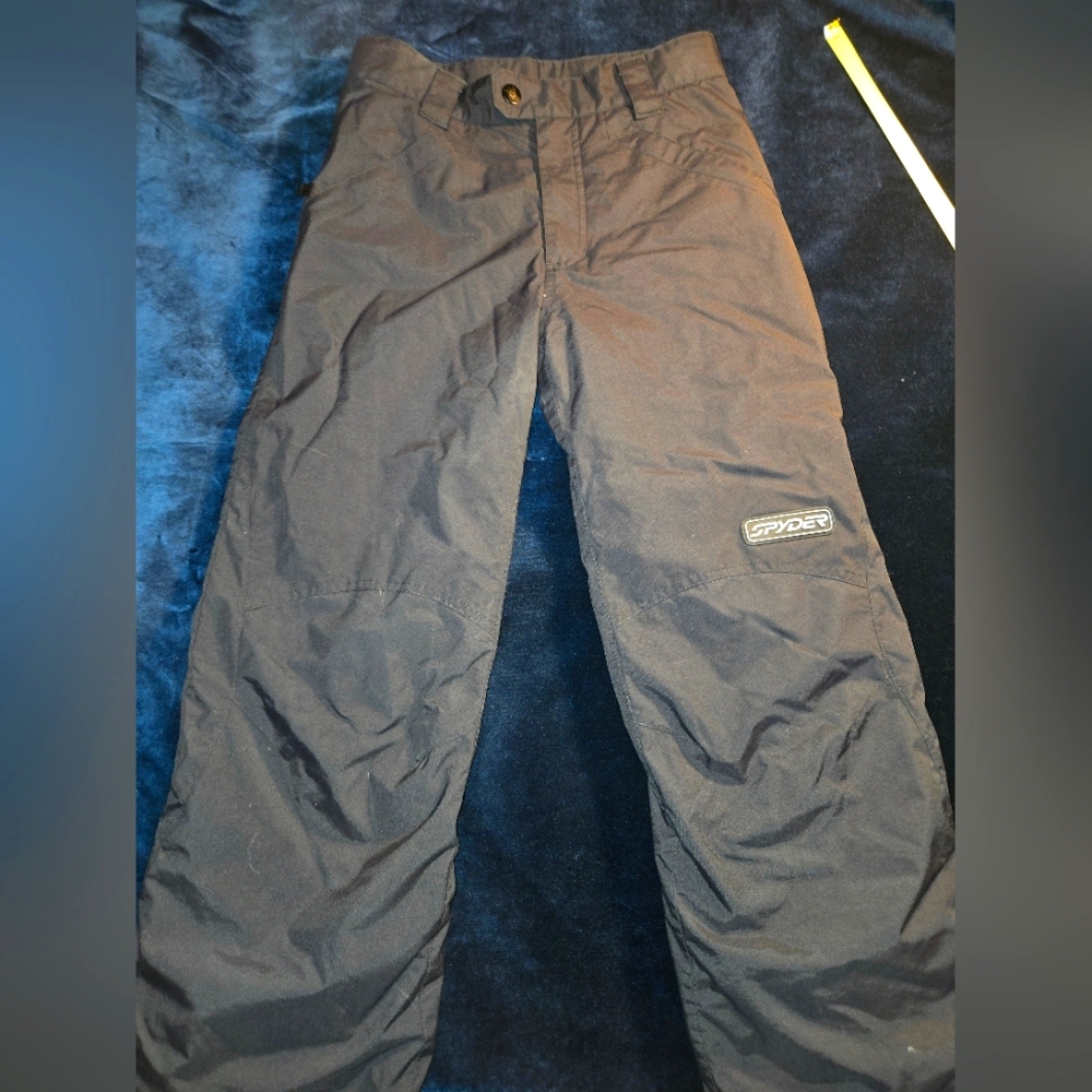 Spyder black ski snow pants. Unisex.  Size 10